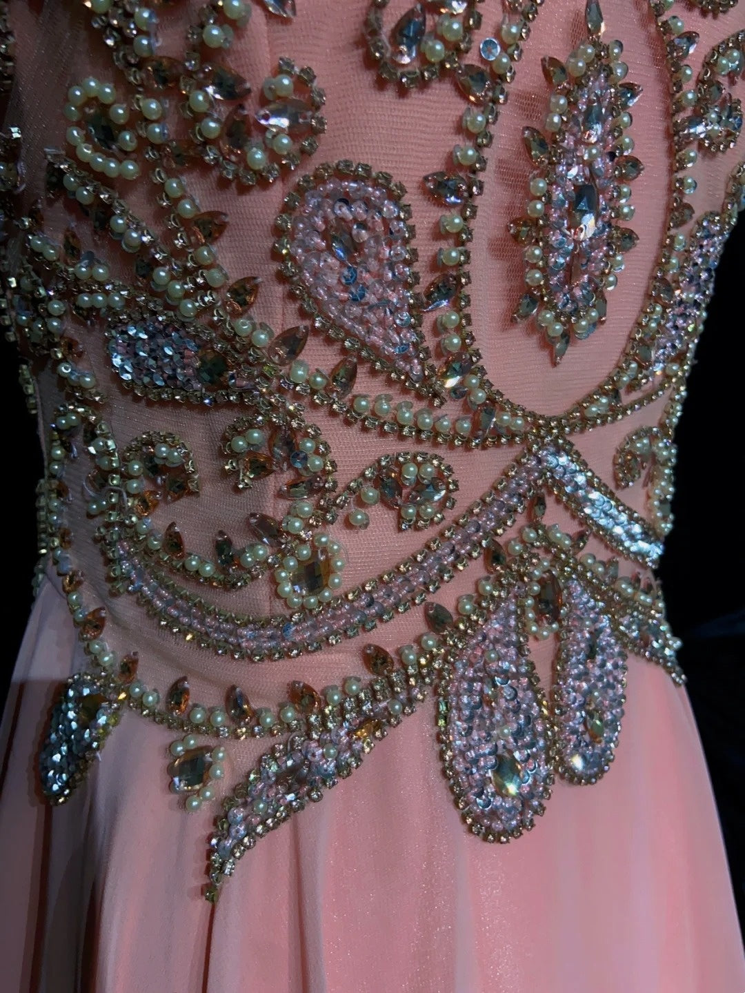 Modest Prom Dresses A line Halter Pink Chiffon With Beading Long Evening Outfits N3464