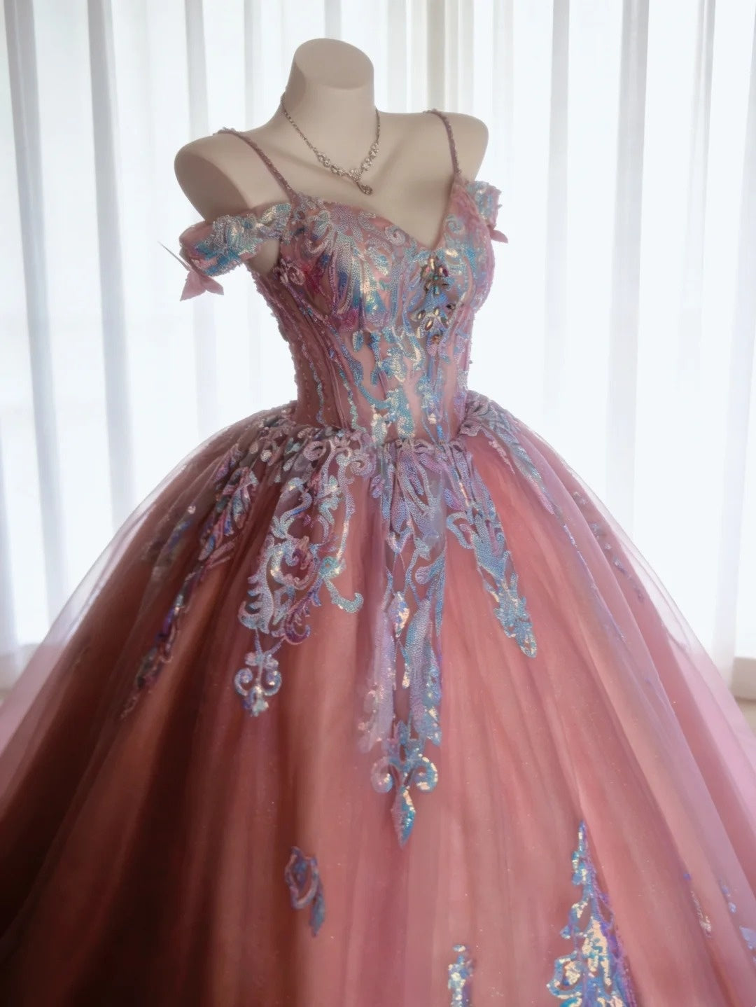 Cute Ball Gown Spaghetti Straps Pink Satin With Appliqued Long Party Gowns Prom Dresses N3039