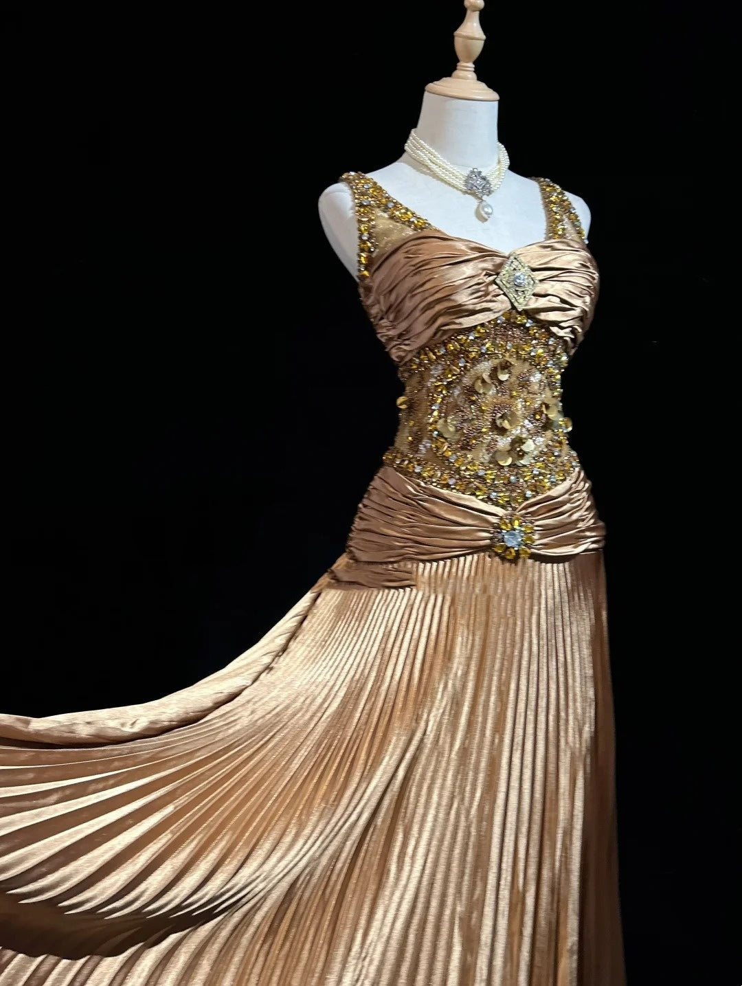 Vintage Prom Dresses Inspo A line V Neck With Gold Ruffled Beading For Women Formal Dress N3235
