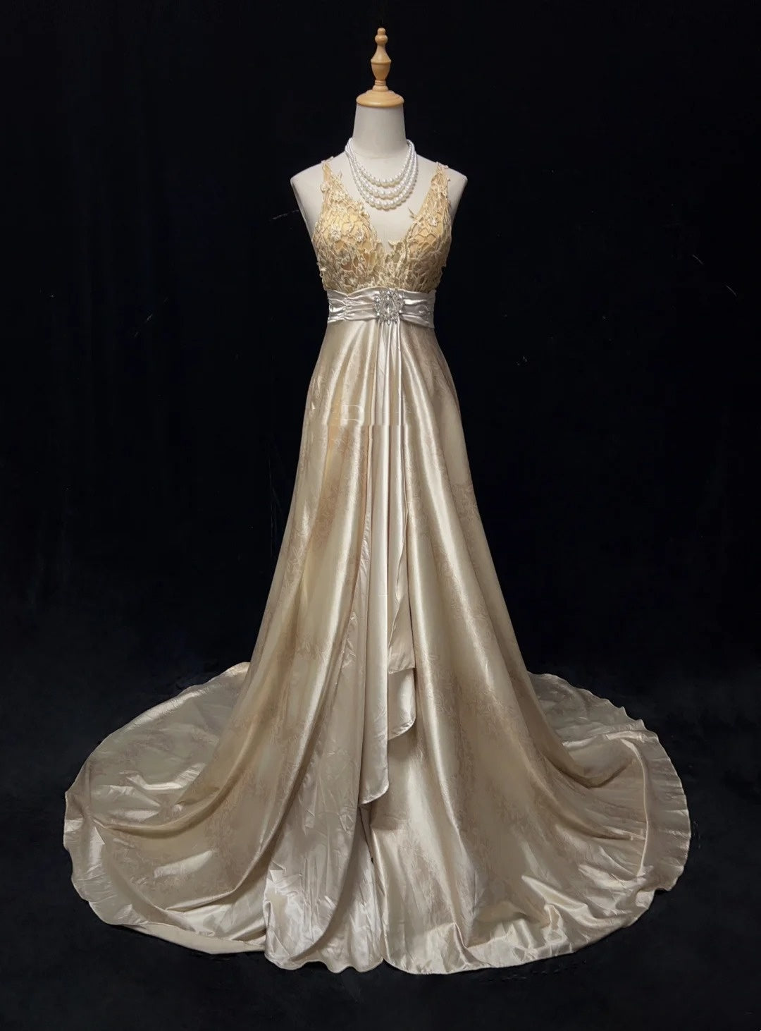 Beautiful Prom Dresses Inspo A Line Halter Champagne Satin With Lace Long Women Formal Dress N3198
